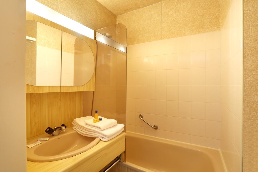 Les Balcons Du Soleil Aparthotel Font-Romeu-Odeillo-Via Bagian luar foto