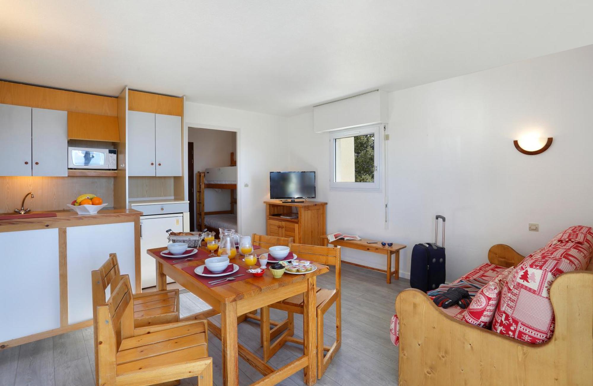 Les Balcons Du Soleil Aparthotel Font-Romeu-Odeillo-Via Bagian luar foto